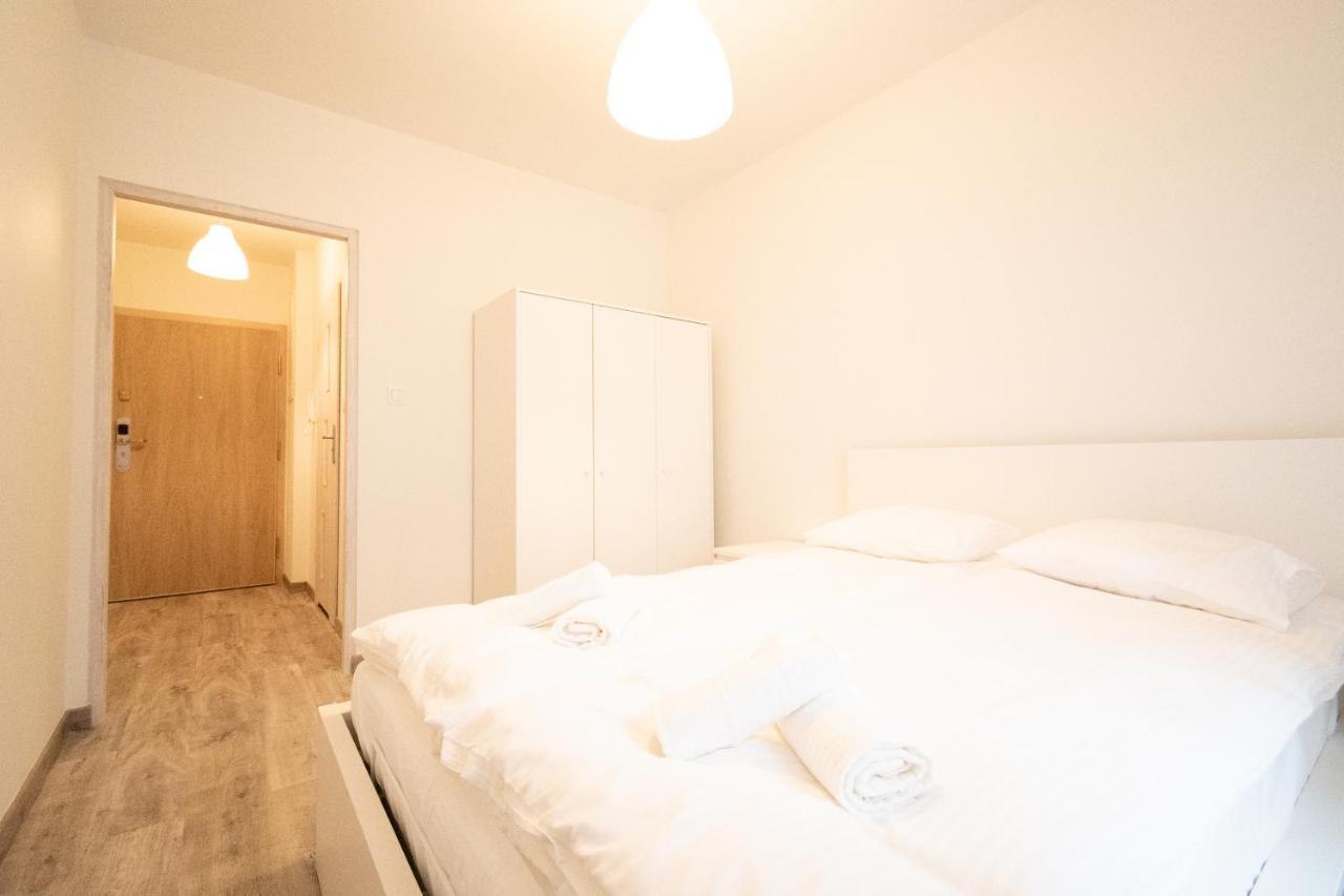 Apartament Bravo Lódź Exterior foto